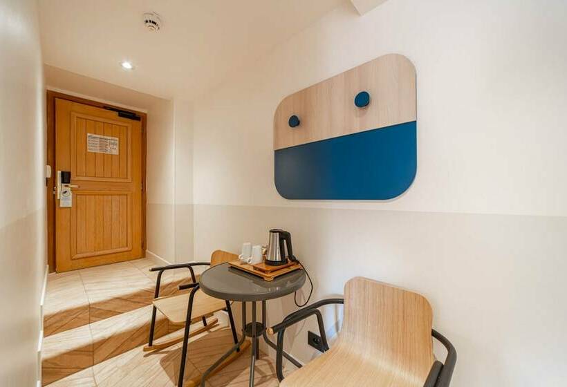 标准间, Du Palais De L Isle