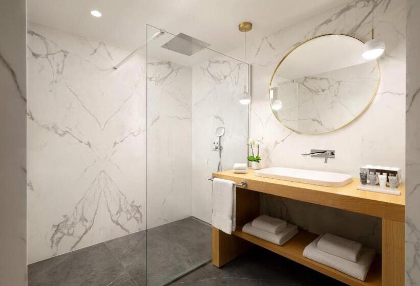 디럭스 룸 바다 전망, Jw Marriott Cannes