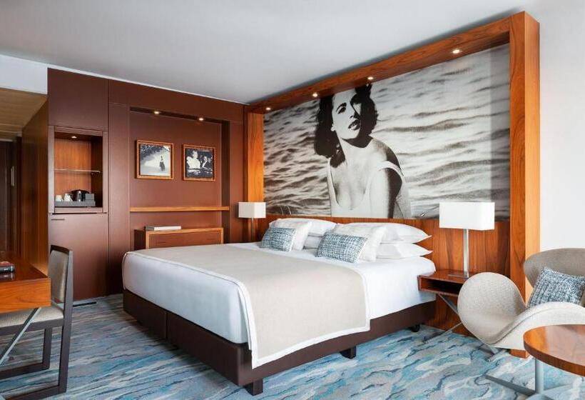 디럭스 룸 측면 바다 전망, Jw Marriott Cannes