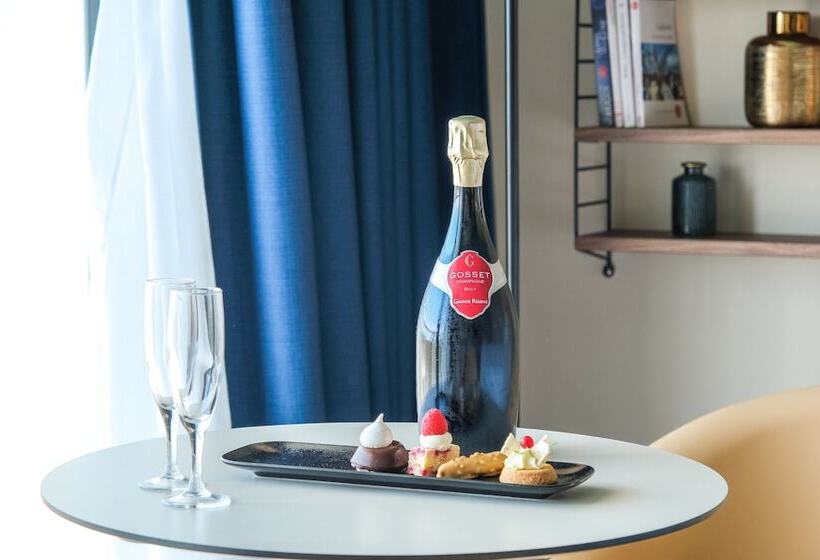 חדר סטנדרט עם מרפסת, Thalazur Royan   Hôtel & Spa