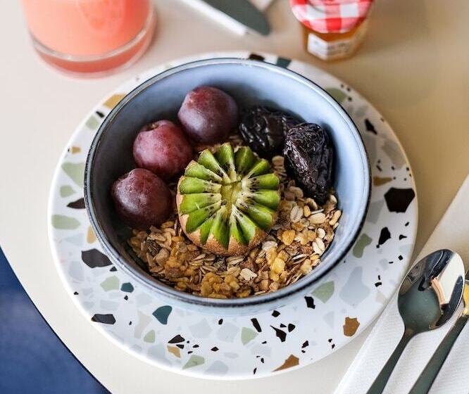 חדר סטנדרט עם מרפסת, Thalazur Royan   Hôtel & Spa