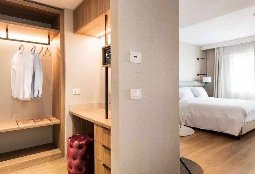 Juniorsviitti, Ambasciatori Hotel Mestre Venice, Tapestry Collection By Hilton
