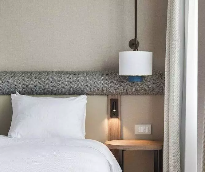Juniorsviitti, Ambasciatori Hotel Mestre Venice, Tapestry Collection By Hilton