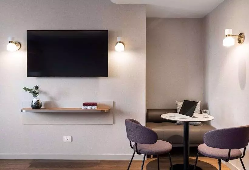 Juniorsviitti, Ambasciatori Hotel Mestre Venice, Tapestry Collection By Hilton