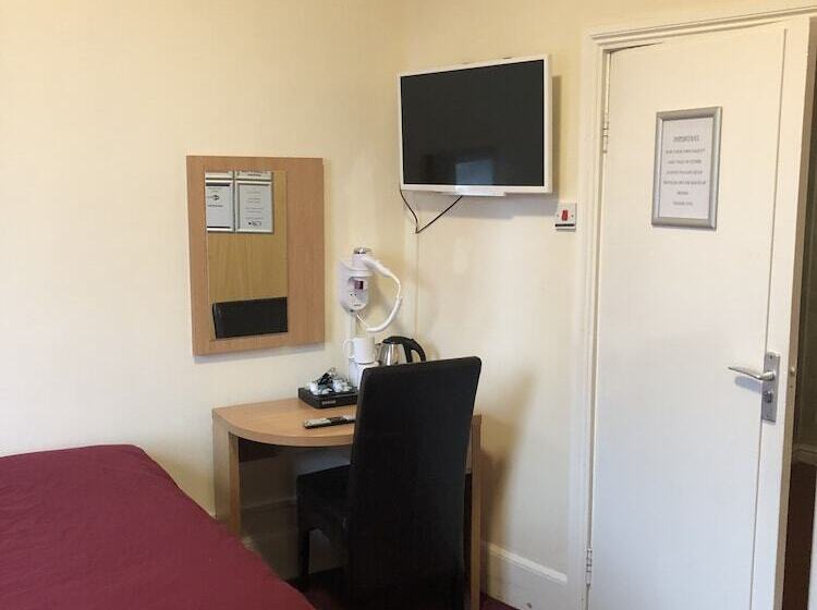 اتاق استاندارد سه نفره, Don Valley Hotel Sheffield Arena