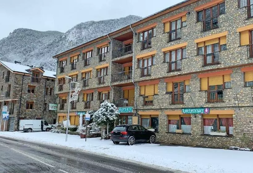 اتاق ساده سه نفره, Antic