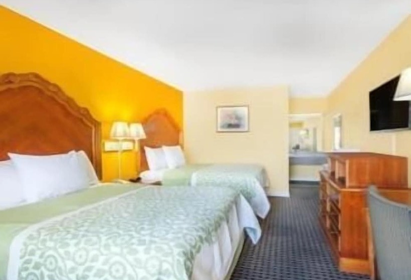 Номер Стандарт 2 Двуспальные Кровати, Days Inn By Wyndham Jacksonville
