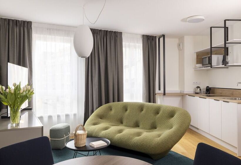 스탠다드 룸, Du Dragon