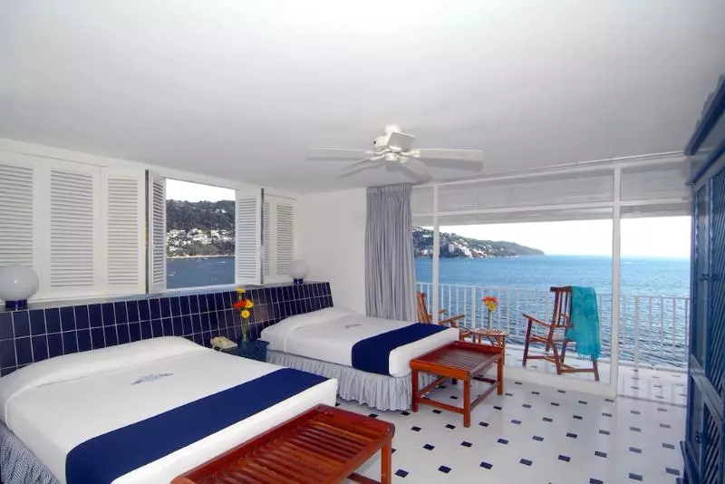Junior Suite, Elcano