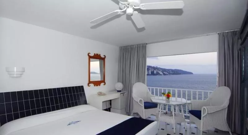 Standard Studio, Elcano