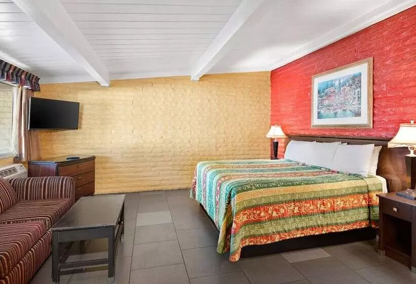اتاق لوکس, Fallbrook Country Inn