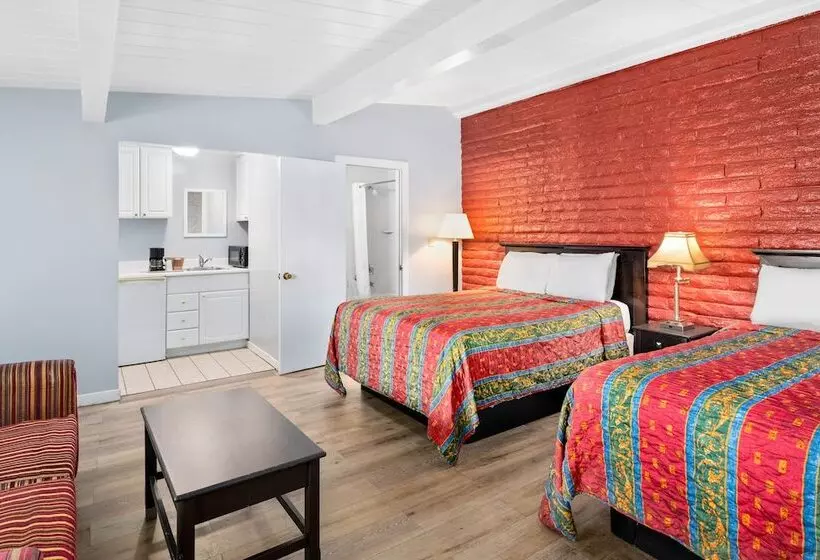 اتاق لوکس, Fallbrook Country Inn