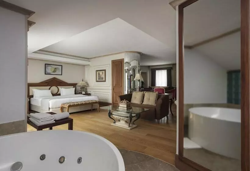 バルコニー付スイート, Holiday Inn Istanbul Old City, An Ihg