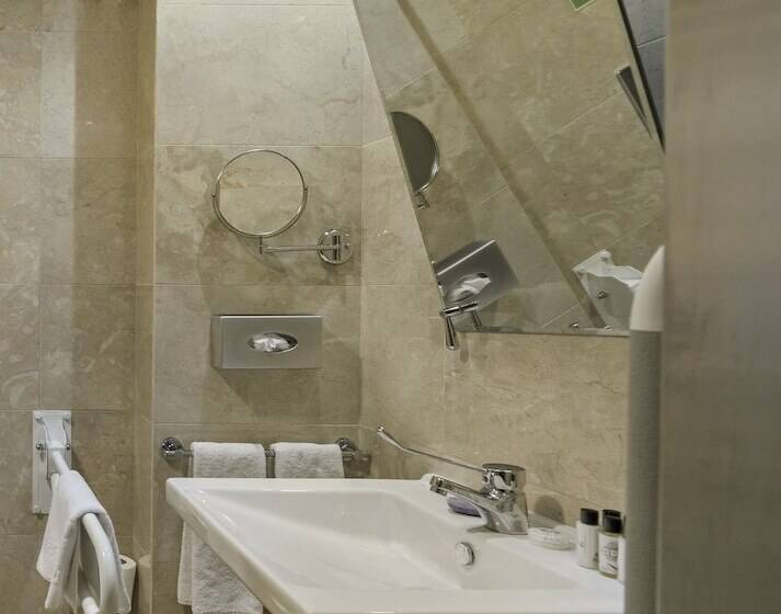 اتاق استاندارد برای معلولان, Holiday Inn Istanbul Old City, An Ihg