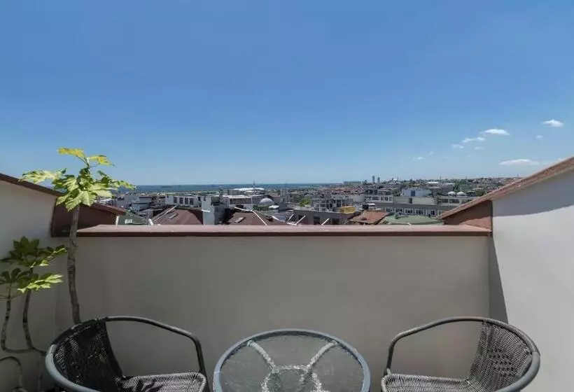 バルコニー付きスタンダードルーム, Holiday Inn Istanbul Old City, An Ihg