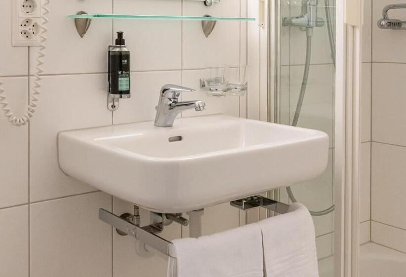 חדר בסיסי, Landgasthof Kreuz   Wohlfühlgarantie Auf Dem Weg In Die Ferien