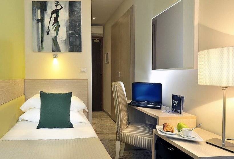 חדר סטנדרט יחיד, Scott House