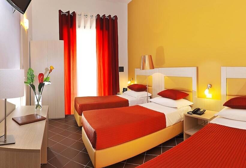 חדר סטנדרט לשלושה, Scott House