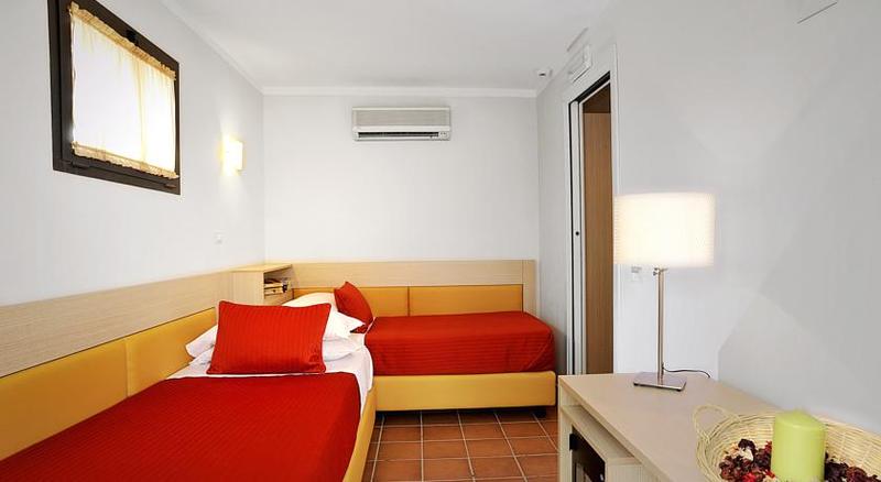 חדר סטנדרט, Scott House