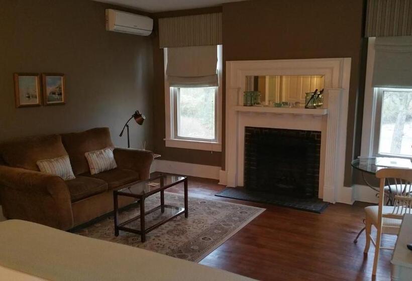 Номер Deluxe с Гидромассажем, The Inn At Ragged Edge