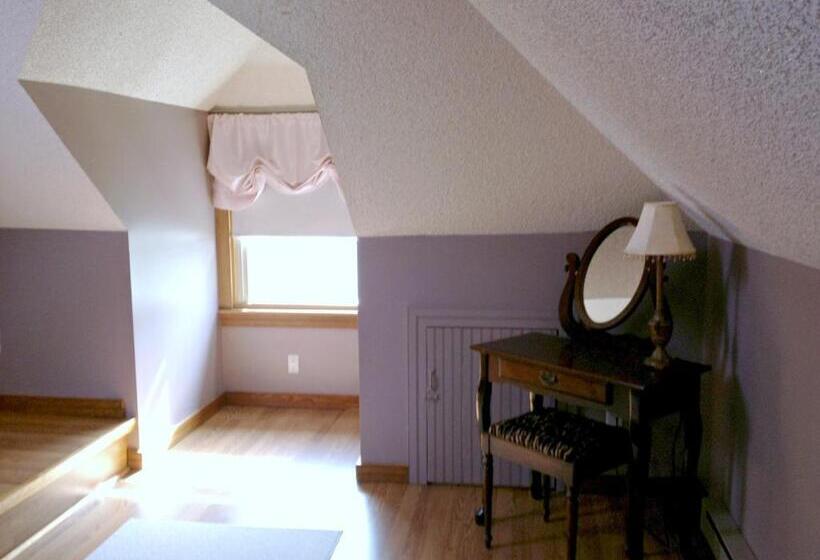 Люкс, The Inn At Ragged Edge