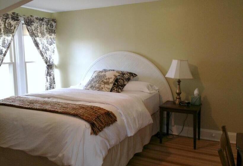 غرفة قياسية, The Inn At Ragged Edge
