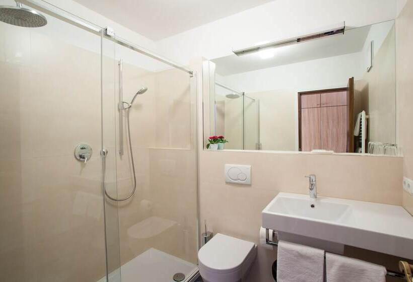 标准间, Weingarten