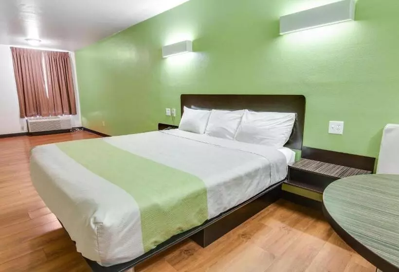 اتاق استاندارد با تخت بزرگ, Motel 6longview, Tx  North