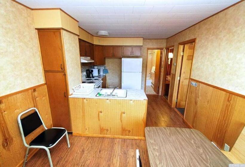 Люкс 2 Спальни, Red Ranch Inn