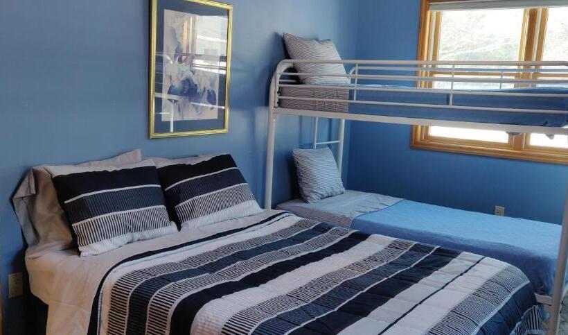 בית, 3 חדרי שינה, Red Ranch Inn