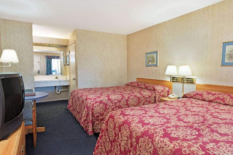 חדר סטנדרט, Super 8 By Wyndham Auburn