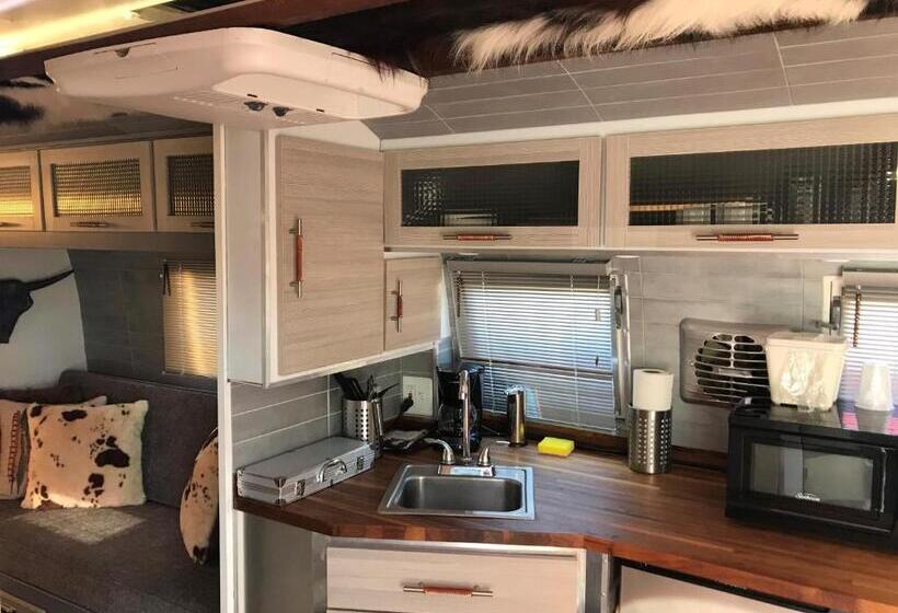 스탠다드 룸 더블 침대, Palm Canyon Hotel And Rv Resort