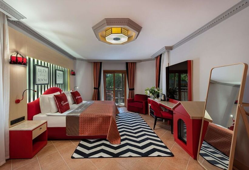 بنجلو قياسى, Selectum Family Resort Belek