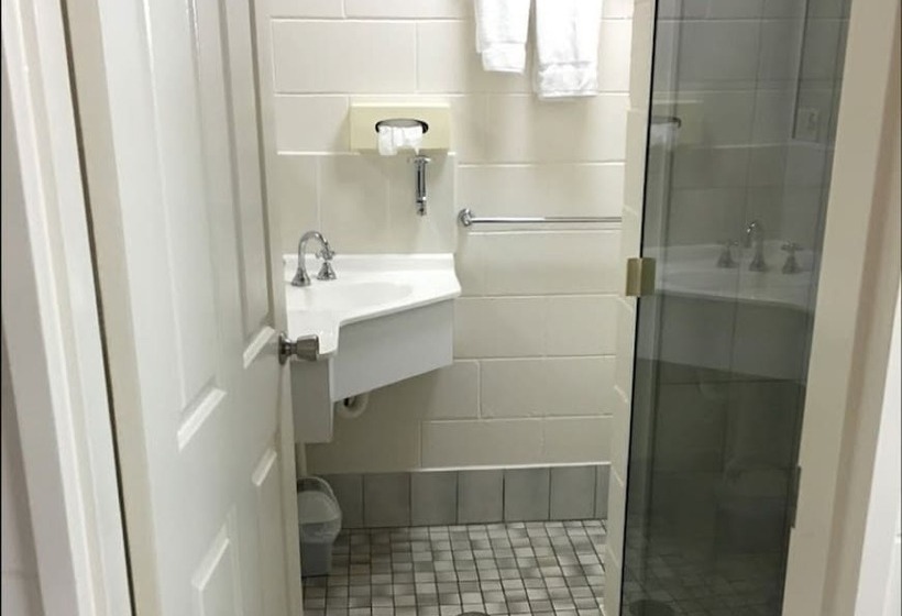 Номер Стандарт, Barrier Reef Motel Innisfail