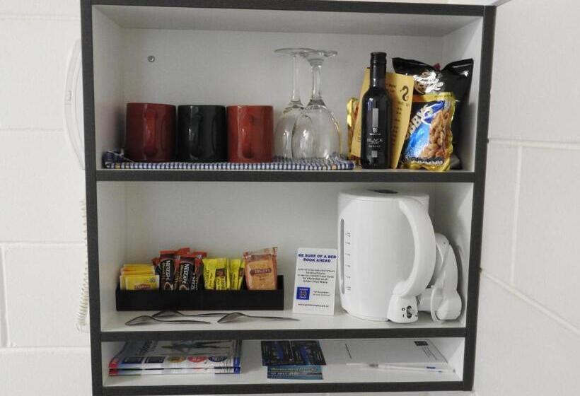 Семейный Номер, Barrier Reef Motel Innisfail