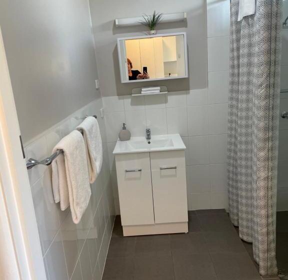 2ダブルベッドのスタンダードルーム, Camperdown Cascade Motel