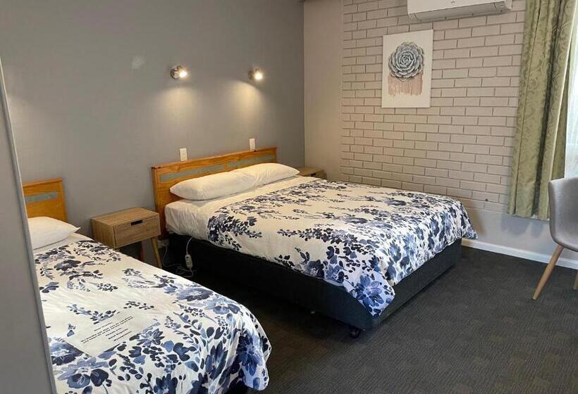 스탠다드 트리플 룸, Camperdown Cascade Motel