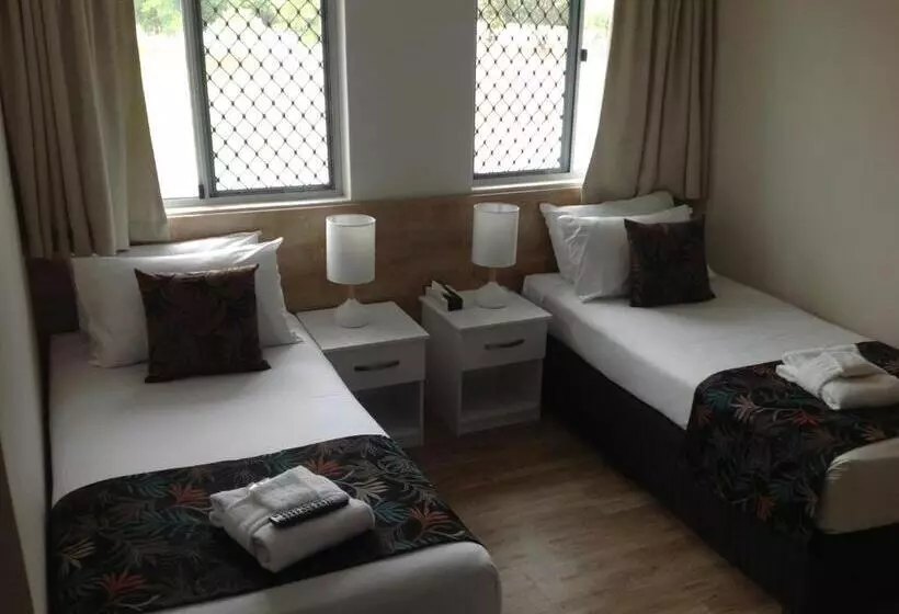 デラックスルーム, Castle Crest Motel