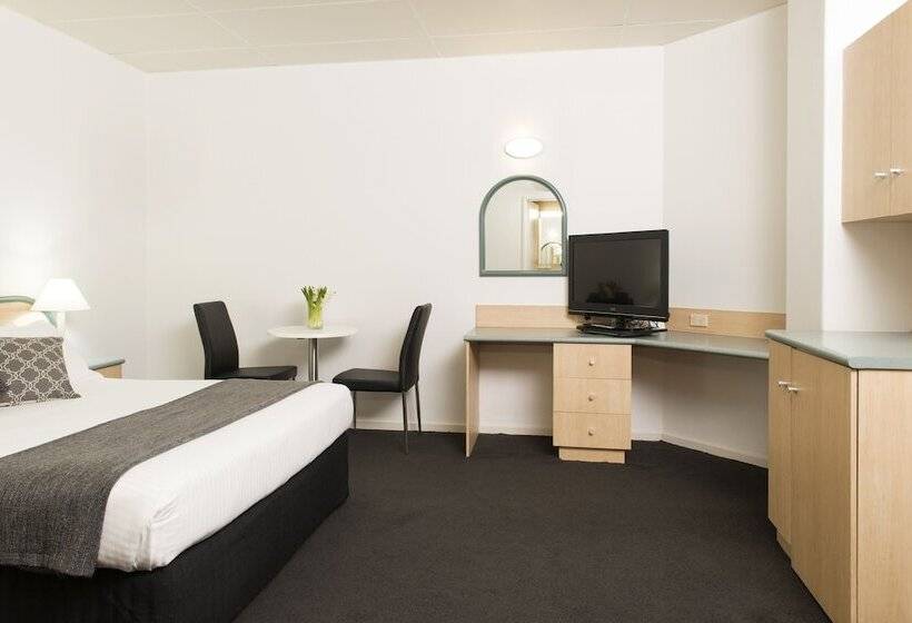 غرفة قياسية, Adelaide Riviera