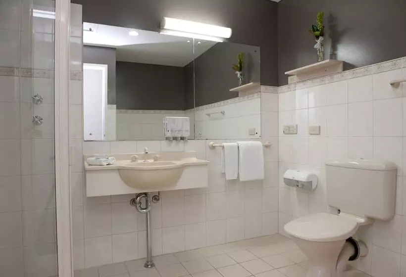 ファミリールーム, Adelaide Riviera