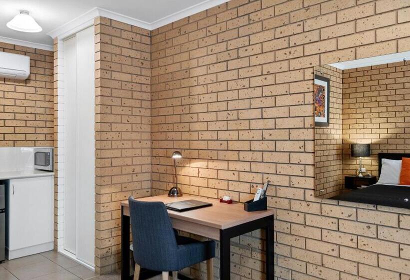 חדר דלוקס, Avondel Motor Inn