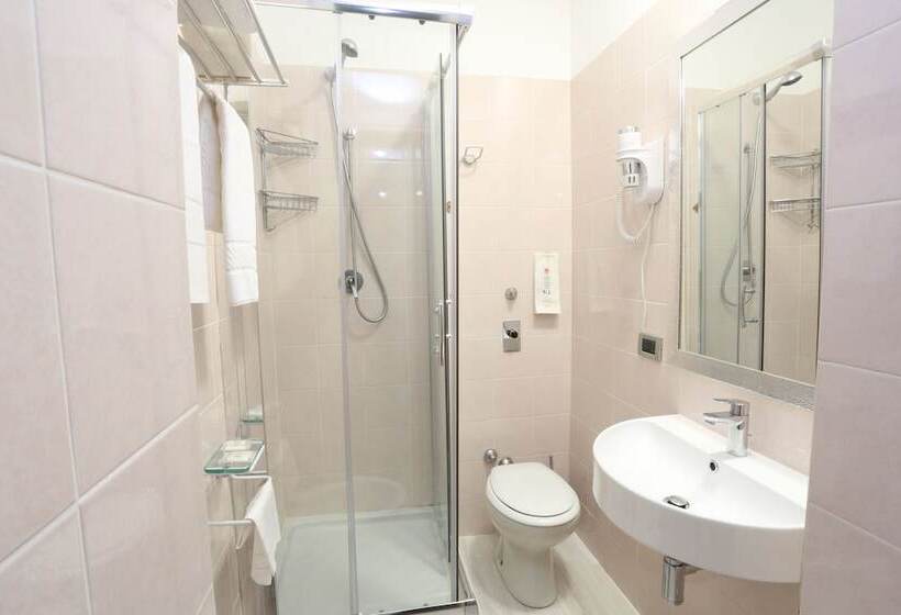 标准单人间, Piacenza