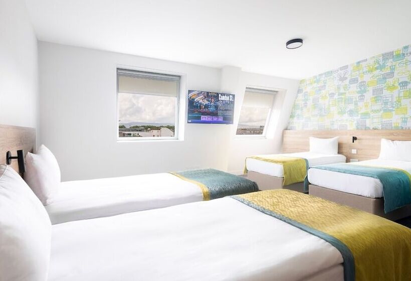 اتاق استاندارد چهار تخته, The Camden Street