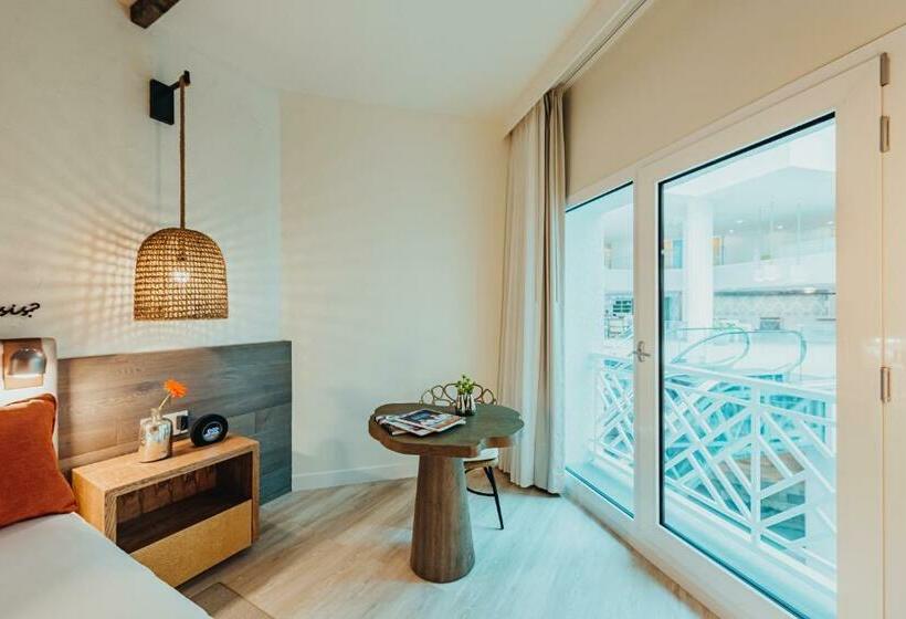 חדר סטנדרט עם מיטת קינג, Renaissance Wind Creek Aruba Resort