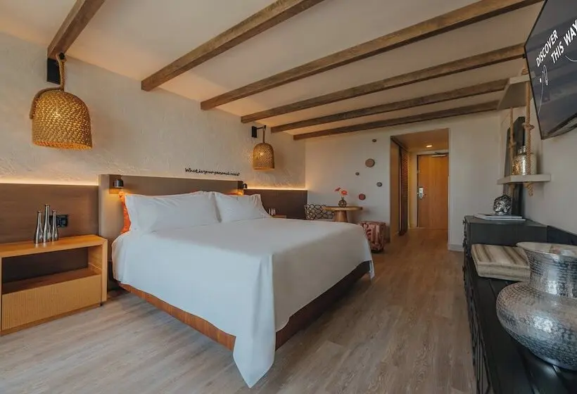 اتاق استاندارد با تخت بزرگ, Renaissance Wind Creek Aruba Resort