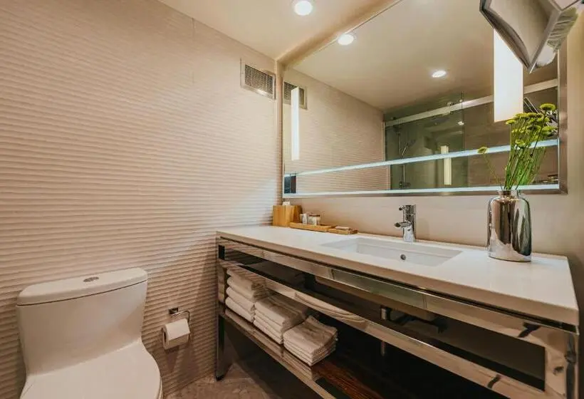 سوئیت اجرایی با تخت کینگ, Renaissance Wind Creek Aruba Resort