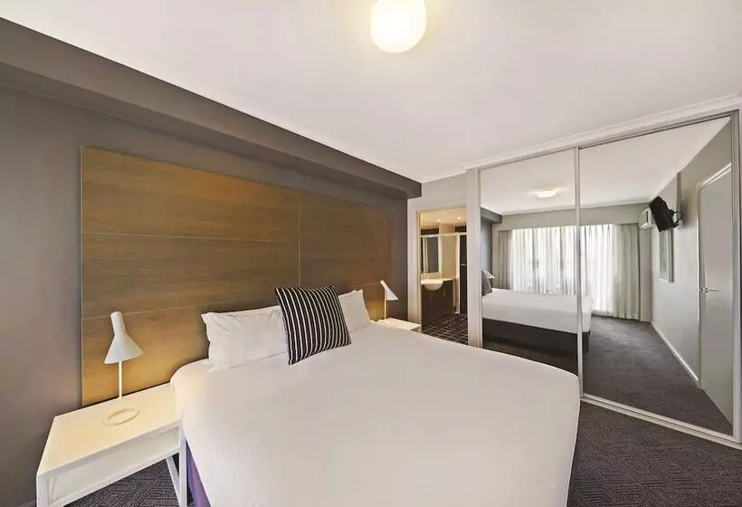1 Bedroom Apartment City View, Adina Apartment Hotel Sydney Surry Hills