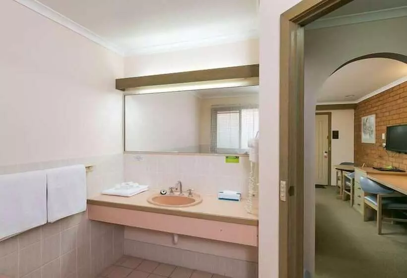スタンダードルーム, Golden Square Motor Inn