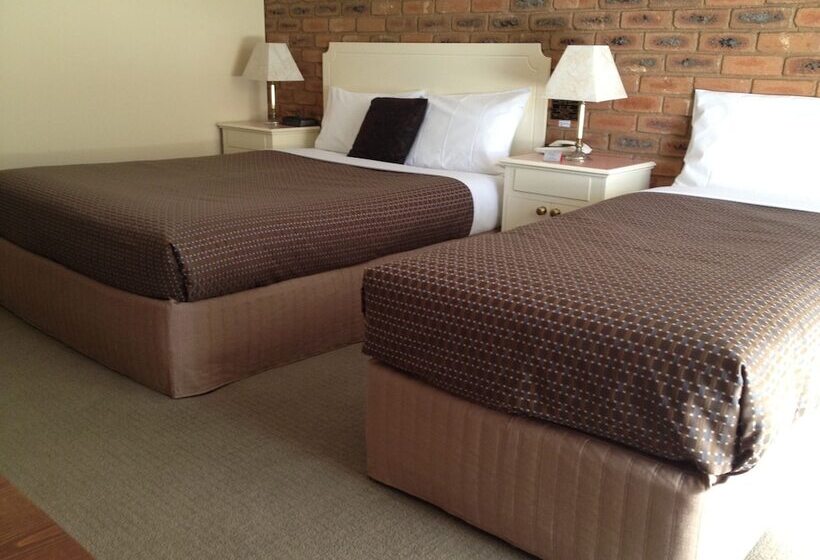 スタンダードルーム, Golden Square Motor Inn