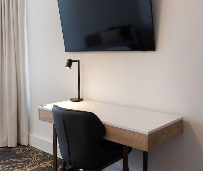 חדר סופריור עם מיטת קינג, Grand Chancellor Brisbane